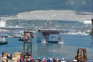 Split, 23. svibnja 2009. novi trajekt "Bikovo" izvan suhog doka